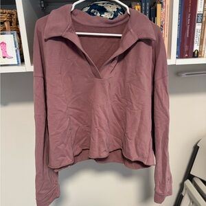 Vuori collared crop sweatshirt